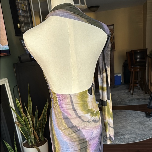 New Elegant One-Shoulder Multicolor ASOS Dress - Picture 8 of 10